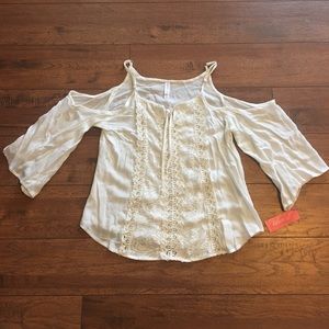 Cold shoulder top